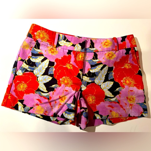 LOFT Pants - Ann Taylor LOFT The Rivera Short Tropical Floral Pattern Size 6